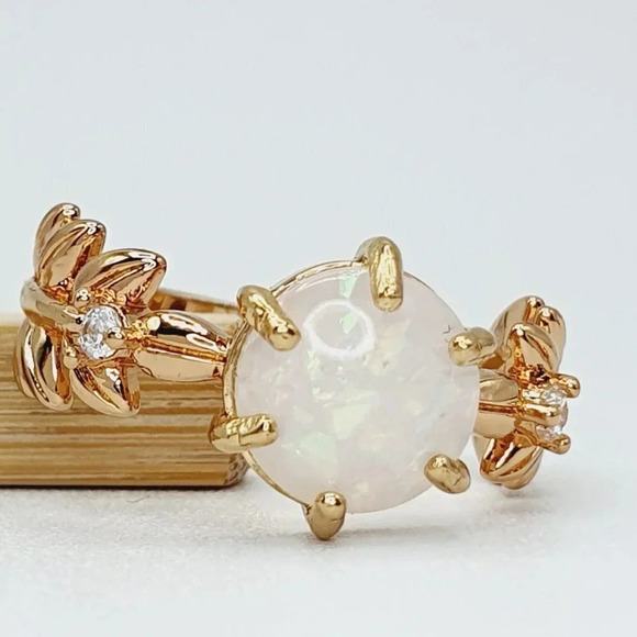 🌸 Dainty Opal CZ Gold Plated Beautiful Fashion Leaf Trendy Ring UNVN12038 - Picture 5 of 5